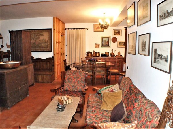 casa indipendente in vendita a Collalto Sabino in zona San Lorenzo