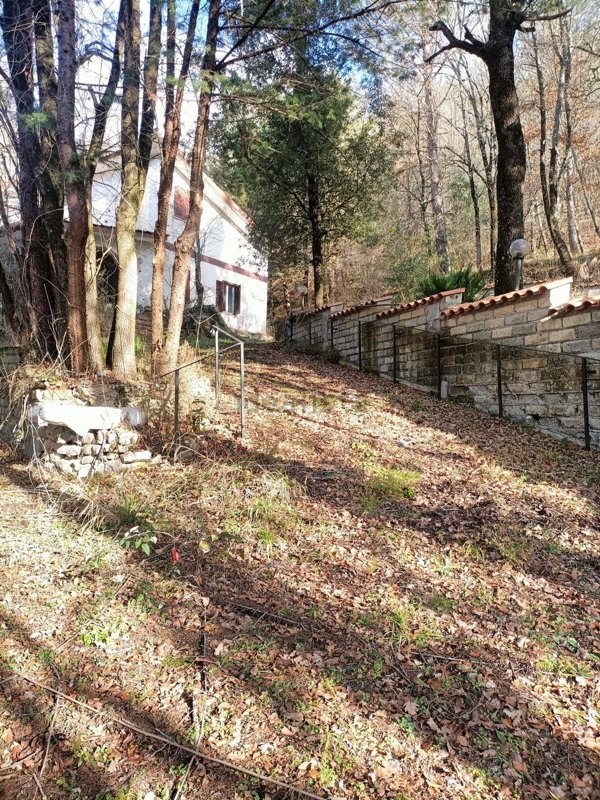 casa indipendente in vendita a Collalto Sabino