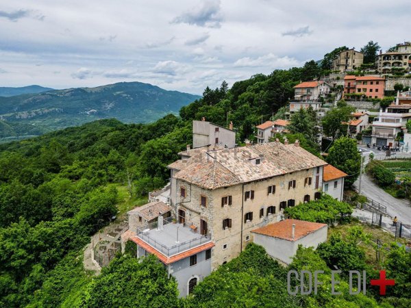 appartamento in vendita a Collalto Sabino in zona San Lorenzo