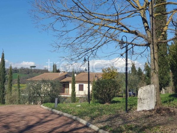 casa indipendente in vendita a Collevecchio in zona Cicignano