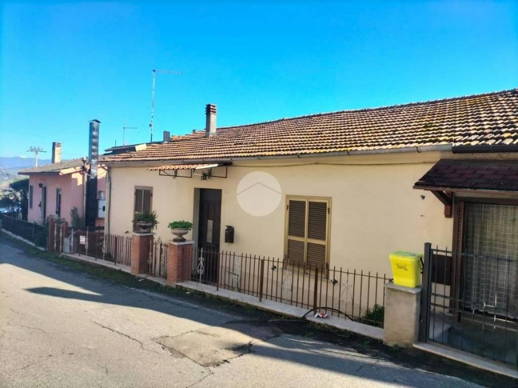 appartamento in vendita a Collevecchio in zona Poggio Sommavilla