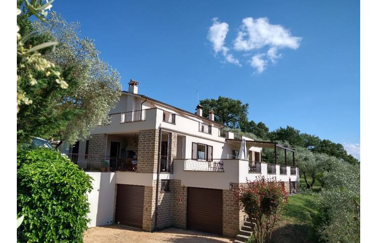casa indipendente in vendita a Collevecchio