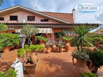 casa indipendente in vendita a Collevecchio