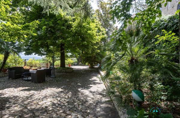 casa indipendente in vendita a Collevecchio