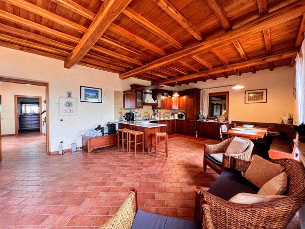 casa indipendente in vendita a Collevecchio in zona Cicignano