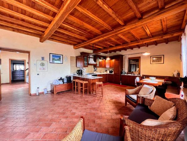 casa indipendente in vendita a Collevecchio in zona Cicignano
