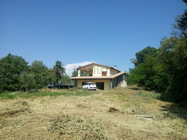 casa indipendente in vendita a Collevecchio in zona Cicignano