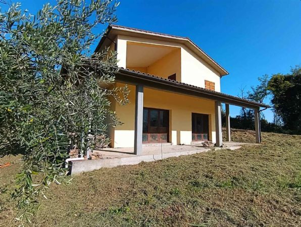 casa indipendente in vendita a Collevecchio in zona Cicignano