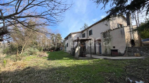 casa indipendente in vendita a Collevecchio