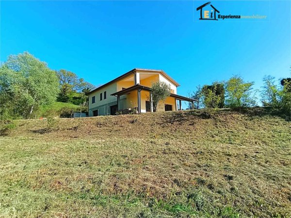 casa indipendente in vendita a Collevecchio in zona Cicignano