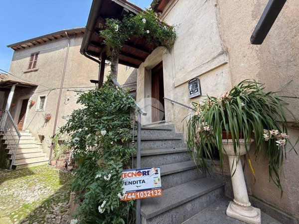 appartamento in vendita a Collevecchio in zona Cicignano