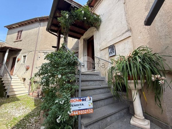 appartamento in vendita a Collevecchio in zona Cicignano