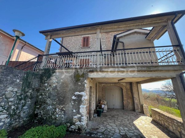 casa indipendente in vendita a Colli sul Velino