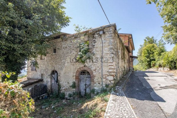 appartamento in vendita a Colli sul Velino