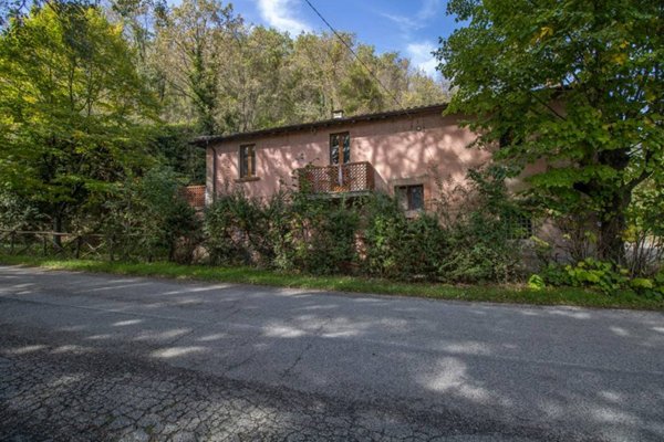 casa indipendente in vendita a Colli sul Velino