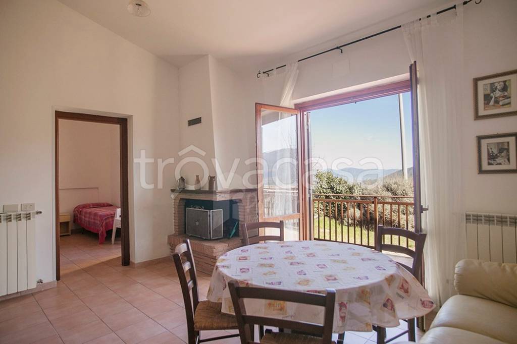 casa indipendente in vendita a Configni