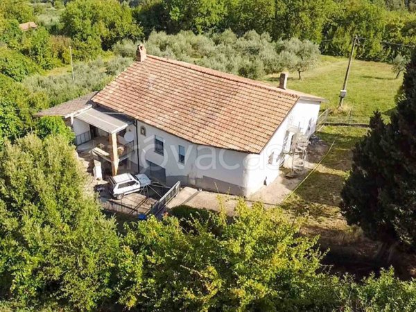 casa indipendente in vendita a Configni