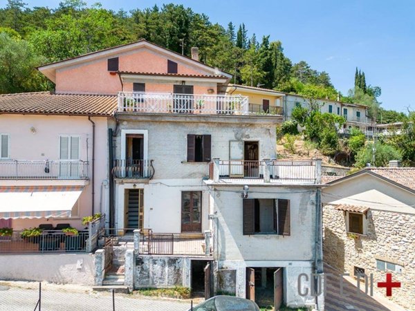 casa indipendente in vendita a Contigliano