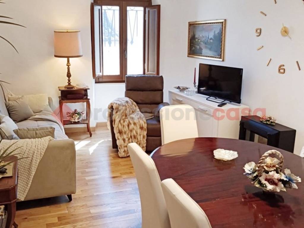 casa indipendente in vendita a Contigliano