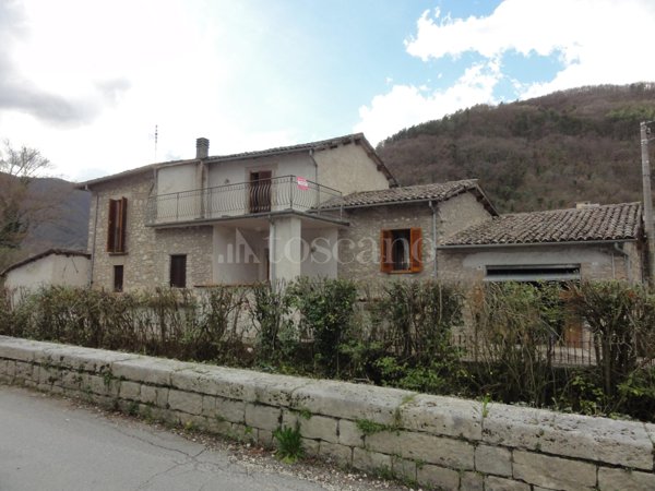 casa indipendente in vendita a Contigliano