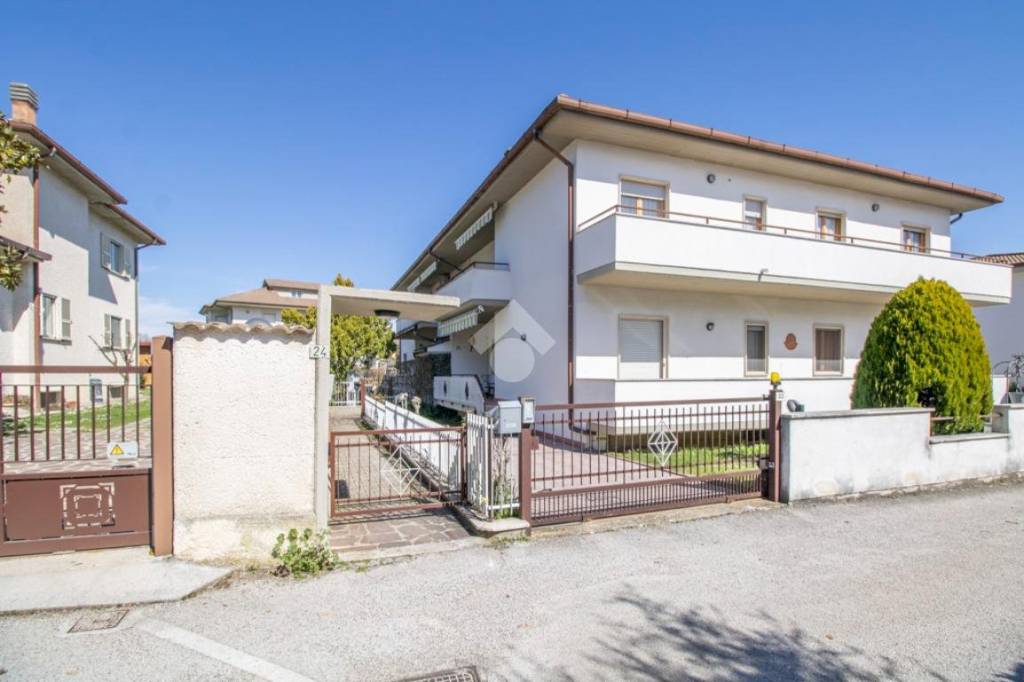 appartamento in vendita a Contigliano