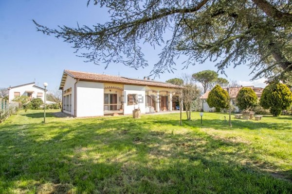 casa indipendente in vendita a Contigliano