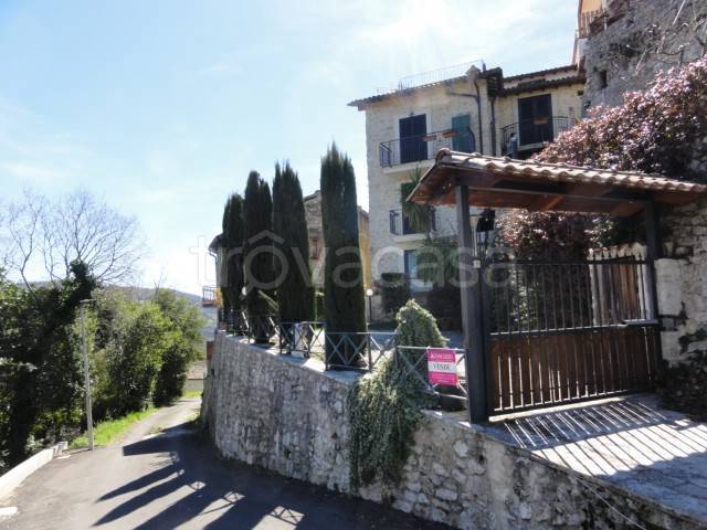 casa indipendente in vendita a Contigliano
