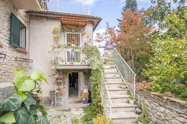 casa indipendente in vendita a Contigliano