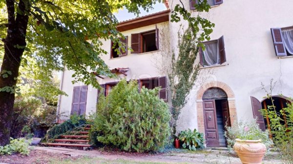 casa indipendente in vendita a Contigliano