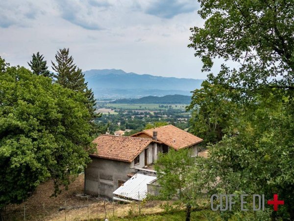 casa indipendente in vendita a Contigliano