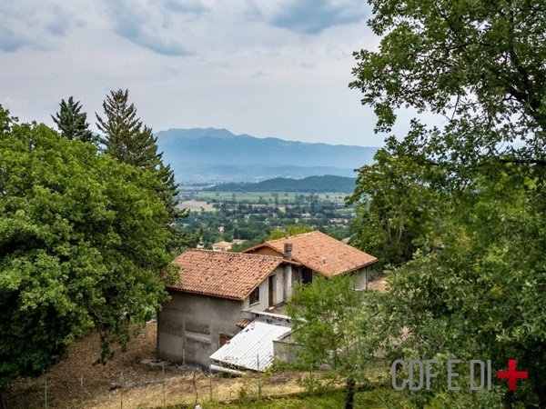 casa indipendente in vendita a Contigliano