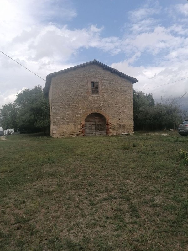 casale in vendita a Contigliano