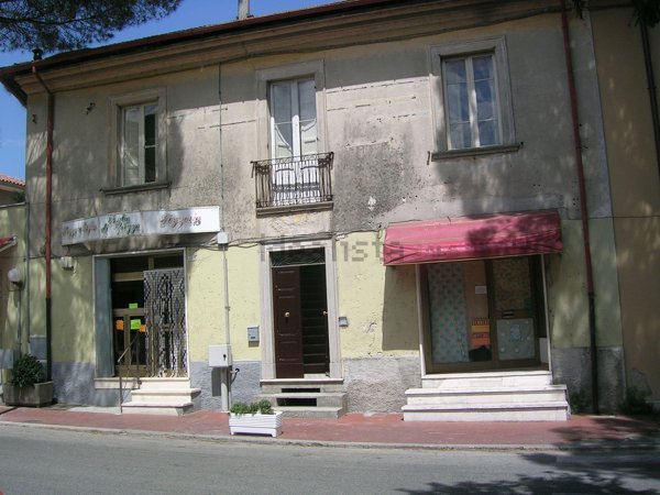 ufficio in vendita a Contigliano