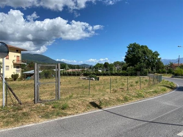 terreno edificabile in vendita a Contigliano