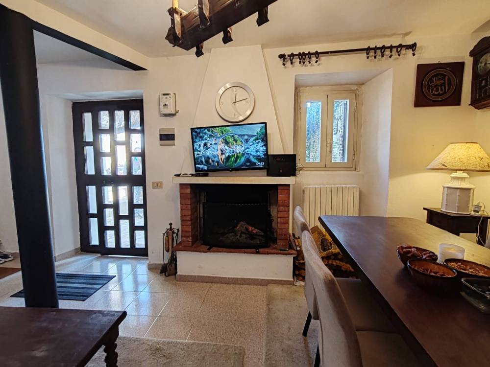 casa indipendente in vendita a Contigliano