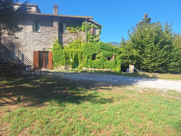 casa indipendente in vendita a Contigliano