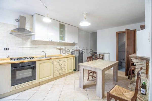 casa semindipendente in vendita a Contigliano