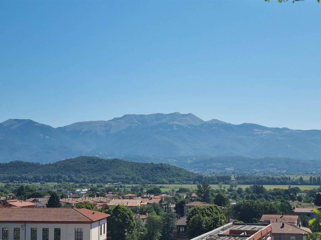 casa indipendente in vendita a Contigliano