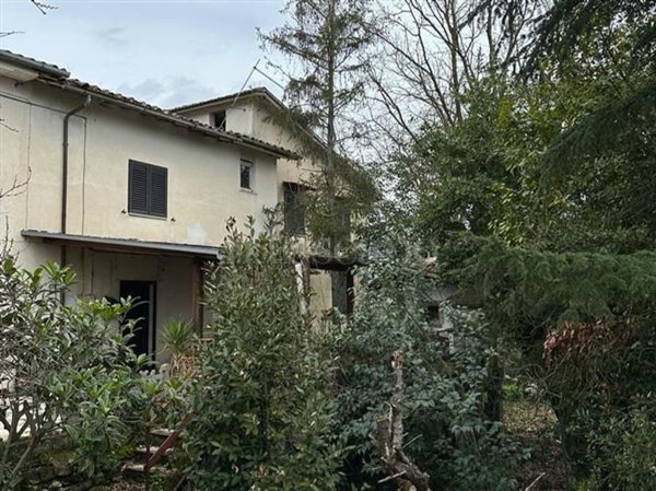 casa indipendente in vendita a Contigliano