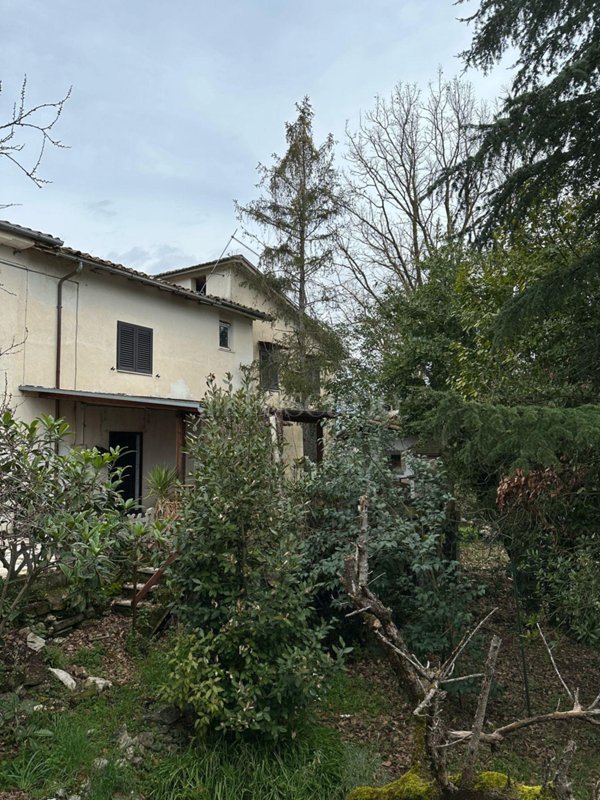 casa indipendente in vendita a Contigliano