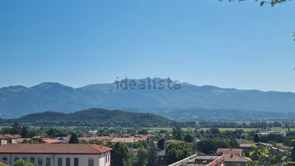 casa indipendente in vendita a Contigliano