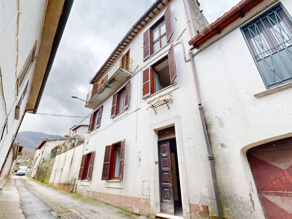 casa indipendente in vendita a Contigliano