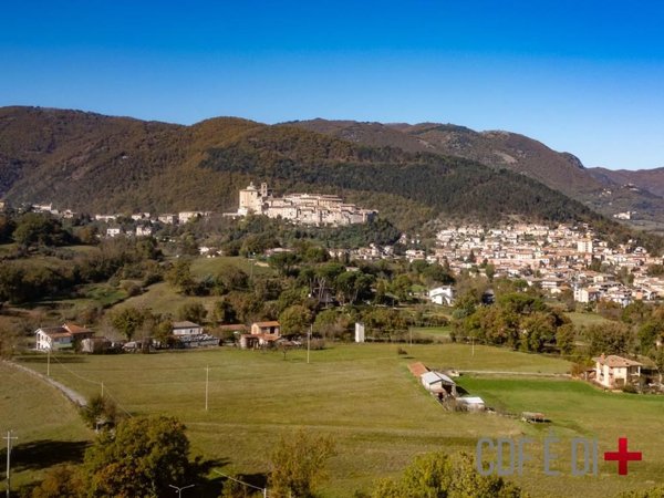 terreno edificabile in vendita a Contigliano