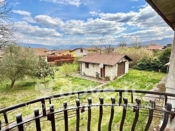 casa indipendente in vendita a Contigliano