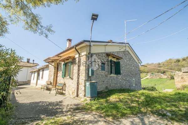 appartamento in vendita a Cottanello in zona Colle della Fonte