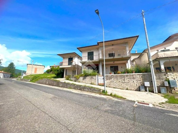 casa indipendente in vendita a Cottanello in zona Castiglione