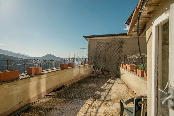 casa indipendente in vendita a Cottanello