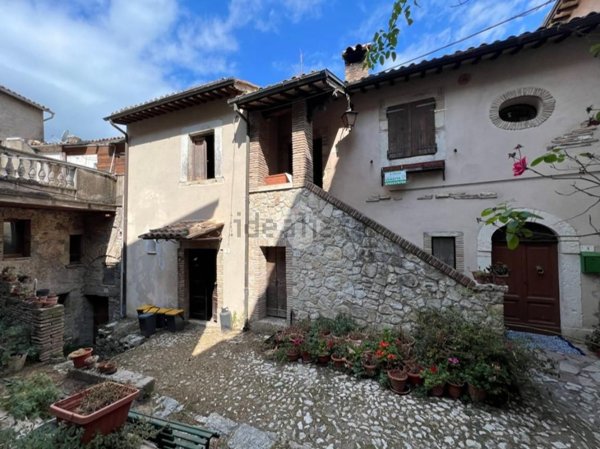 appartamento in vendita a Cottanello