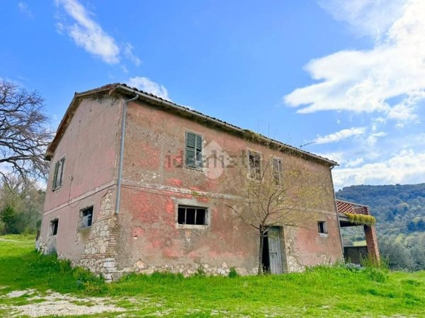 casale in vendita a Cottanello