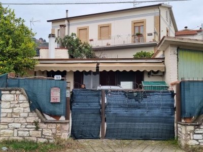 appartamento in vendita a Fara in Sabina in zona Coltodino